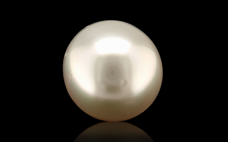 Pearl - 9.70 Carats