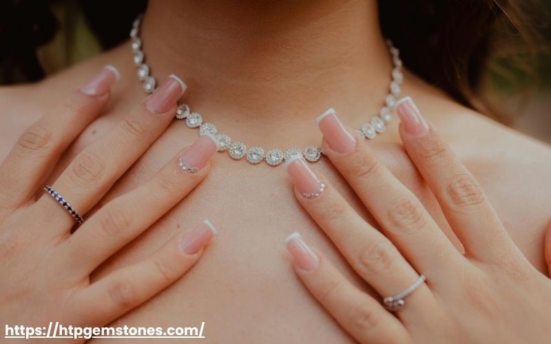 Understanding the Difference Between Zircon vs Cubic Zirconia